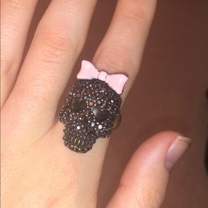 Betsey Johnson skull ring
